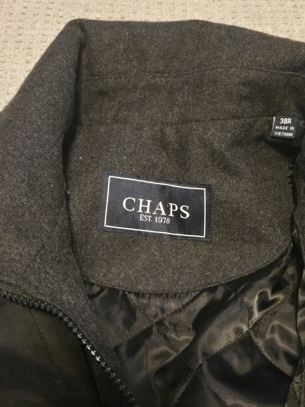 CHAPS Men's Dark Gray Quilted Jacket